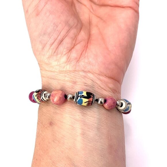 Peruvian Stretch Bracelet With Hand Painted Ceramic Alpaca Beads Pink Blue Green - Picture 4 of 4